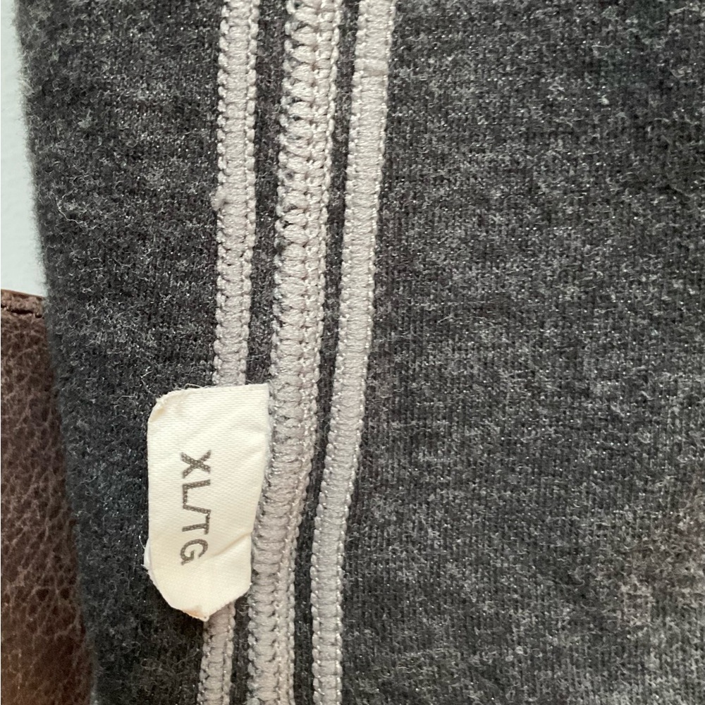 Tommy Bahama Men’s Reversible 1/2 Zip - Picture 6 of 7